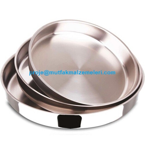 OZB-3904 Yuvarlak Fırın Tepsisi: 32 cm çap, 9 cm derinlik. 304 kalite paslanmaz çelikten üretilmiş, sanayi tipi dayanıklı derin pişirme tepsisi. Restoran ve yemekhaneler için hijyenik ve uzun ömürlü çözüm. #FırınTepsisi #PaslanmazTepsi #MutfakEkipmanı