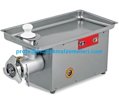 850x360x395 mm ölçülerinde ve 66 kg ağırlığında profesyonel 32lik sanayi tipi et kıyma makinesi. Kolay sökülebilir haznesi sayesinde temizliği son derece pratiktir. Kargo ile hızlı gönderim avantajıyla.