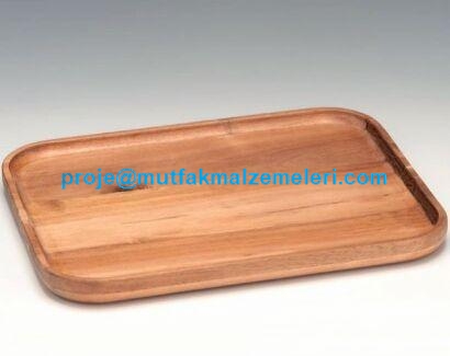 Doğal akasya bambudan üretilen 39 × 30 cm ölçülerindeki bambu tabak, kahvaltılık, meyve, çerez, kuruyemiş ve çeşitli atıştırmalıkların sunumunda kullanılabilir. Şık ve doğal görünümüyle ev ve profesyonel servis alanlarına uyum sağlar.