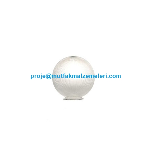 Dış iklim koşullarına ve ultraviyole ışınlarına tam dayanıklı kaliteli akrilik malzemeden üretilmiş; 20x20 cm ölçülerinde, özel prizmatik deseni sayesinde ışığı estetik biçimde yayan, sararmaz ve kırılmaya dirençli akrilik lamba globudur.