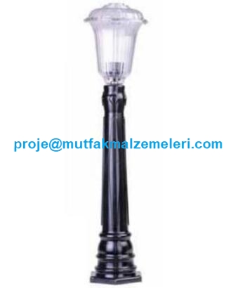 Bahçe armatürü, 22x90 cm ölçüsüyle bahçe, site, apartman, otel ve bina çevrelerinde dekoratif dış mekan aydınlatması için kullanılabilir. Modern görünümüyle peyzaj ve yürüyüş alanlarına şık bir dokunuş kazandırır.