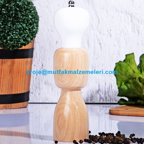 Şık görünümlü beyaz detaylı bambu tuz karabiber öğütücü, taze çekilmiş baharatların aromasını sofralarınıza taşır. Ergonomik tasarımı sayesinde kolay kullanım sağlar. Nem ve suya dayanıklı bambu yapısı ile endüstriyel mutfaklar ve ev kullanımı için ideal
