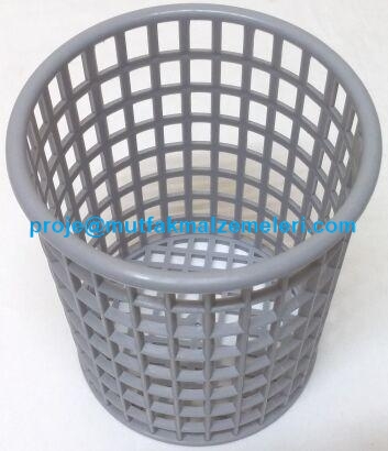 Endüstriyel mutfaklarda bardak ve fincan yıkama makineleriyle uyumlu yuvarlak kaşık yıkama basketi. Çay kaşığı ve tatlı çatalı küçük servis gereçlerini makine içinde güvenle yıkamanızı sağlar. Teknik şartnameye uygun, dayanıklı ve ekonomik plastik malzem