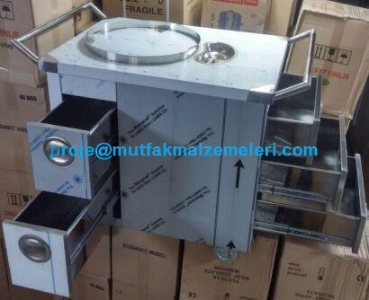 Çay Kahve Servisi Dağıtım Arabası:Krom çay dağıtma arabaları inox çelik kahve servis arabaları 304 kalite paslanmaz çay servisi yapma arabalarından sanayi tipi çay dağıtım arabasının imalatı 430 kalite krom çelikle yapılmış olup hastane çay verme arabası