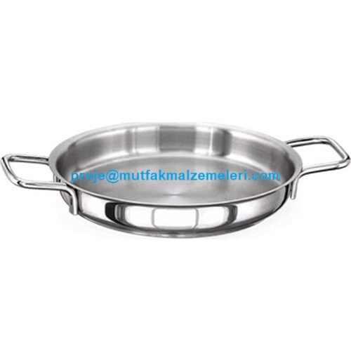 18 cm genişliğe ve 3 cm derinliğe sahip, 620 gr kapasiteli orijinal sanayi tipi yumurta tavasıdır. Yoğun kullanıma uygun bu profesyonel omlet sahanı, 81 ile kargo ile sevk edilir.