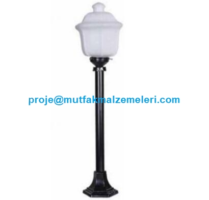 Dekoratif Bahçe Aydınlatması:Bahçe aydınlatma armatürlerinden olan bu dekoratif bahçe lambasının imalatı 22x100 cm ölçüsünde yapılmış olup park ve bahçelerde aydınlatma sağlar - Dekoratif bahçe aydınlatması satışı 0212 2370749