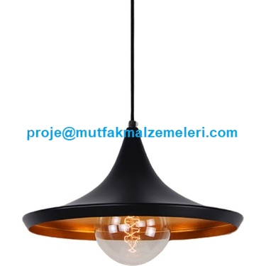 Şık ve modern görüntüsüyle her türlü iç mekan tasarımına mükemmel uyum sağlayan dekoratif sarkıt tavan lambası. Restoran, kafe, otel ve ev aydınlatması için ideal çözümdür.