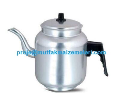 Kaliteli alüminyumdan üretilen 1,4 litrelik demlik, çay demleme ve servis ihtiyaçları için pratik bir seçenektir. Kahvehane, kıraathane, çay ocağı, kafe ve restoranlarda kullanılabilir. Semaver üstü demlik olarak da tercih edilebilir.