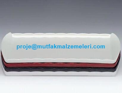 1.sınıf melamin malzemeden imal edilen 25x43 cm dikdörtgen servis tabağı, geniş yüzeyiyle meze, tatlı, soğuk et ve ana yemek sunumları için idealdir. Bulaşık makinesinde yıkanabilen bu kırılmaz tabak, yoğun işletme temposuna mükemmel uyum sağlar.