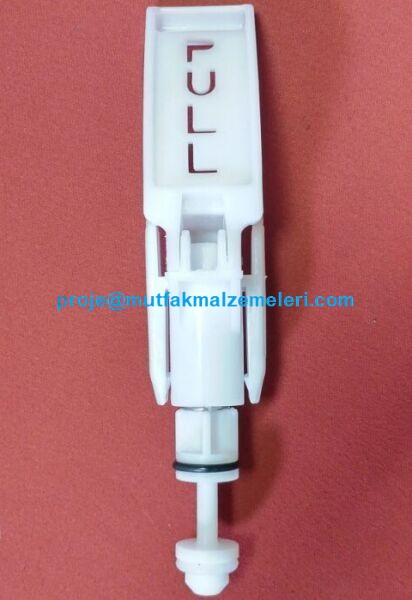 Hosk ice slush makinesi orijinal musluk kolu; üzerinde belirgin "Pull" yazısı bulunan plastik gövde yapısı, musluk mekanizmasına oturan pim yuvası ve ergonomik itme yüzeyi.