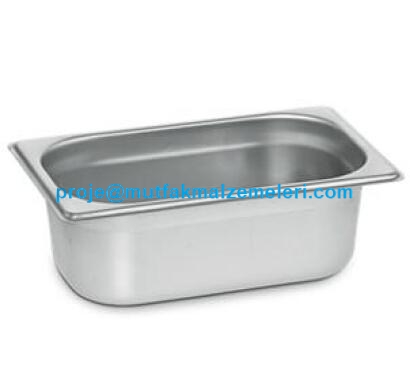 20 cm derinliğinde GN 1/4 İnox Gastronom Kap. 5.5 litre iç hacimli, parlak paslanmaz çelik yüzeyli, kaliteli ve dayanıklı meze teşhir küveti. Pizza hazırlık üniteleri ve şarküteri dolapları için standart ölçülerde profesyonel çelik saklama ve sunum kabı.