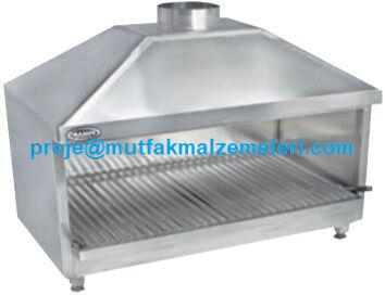 1200x600x1050 mm boyutlarında 304 kalite paslanmaz çelik kebap ocağı, kömürlü pişirme haznesi, kendinden davlumbazlı ve 2 parçalı ızgara sistemine sahip profesyonel mutfak tipi mangal.