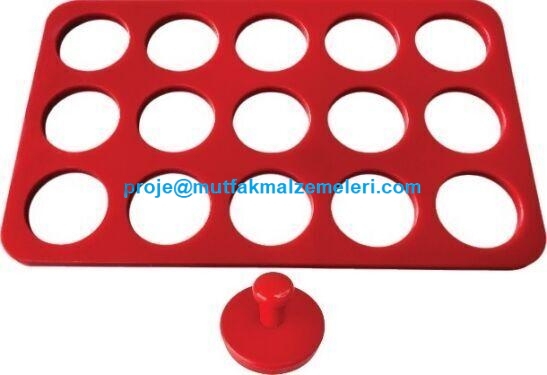 T4436 Profesyonel Köfte Şekillendirme Kalıbı ve El Aparatı. 50x30 cm boyutunda her biri yuvarlak köfte basma ünitesi. Hamburger köftesi hazırlığı için ideal, yüksek kaliteli ve hijyenik tasarım.