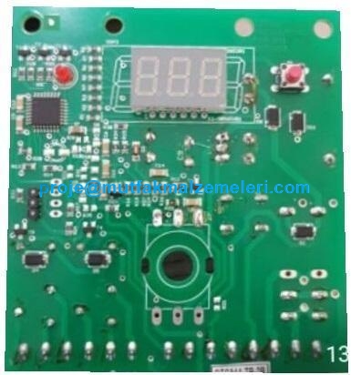 Öztiryakiler fabrikası imalatı olan bu elektronik kart, konveksiyonlu ve buharlı fırınların tüm dijital kontrol süreçlerini yönetir. Yüksek ısıya dayanıklı komponentlerle donatılmış, uzun ömürlü ve güvenilir bir fırın kontrol ünitesi çözümüdür.Öztiryakil
