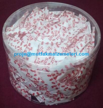 Küçük Paket Tuz:Paketli servis tuzları stick tuzlar mini tip tuz paketlerinden bu tuz paketinde küçük küçük 1 gr.lık stick paketler halinde ambalajlı 1 kiloluk tuz bulunmaktadır - Küçük paket tuz satışı 0212 2370749