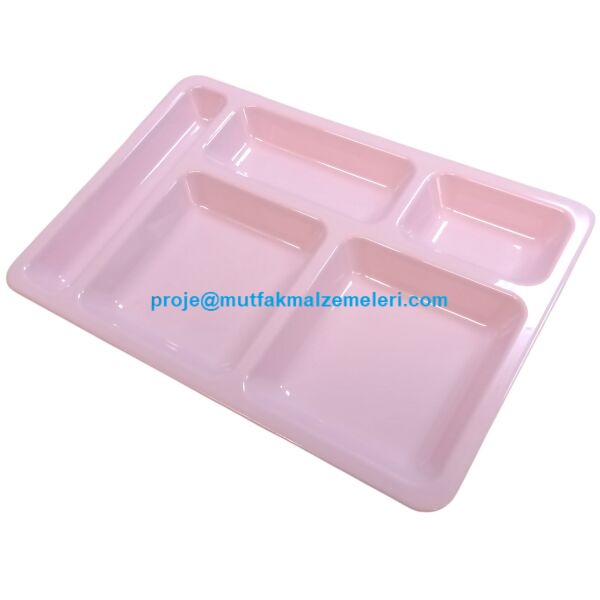 GSS-02/P Çocuk Tipi Renkli Plastik Tabldot Tabağı: 36x24.5 cm boyutlarında, 5 bölmeli ergonomik tasarım. Parlak renkli, darbelere karşı ekstra dayanıklı ve bulaşık makinesinde yıkamaya uygun hijyenik yemek tabağı #TabldotTabağı #PlastikTabak #ÇocukMutfak