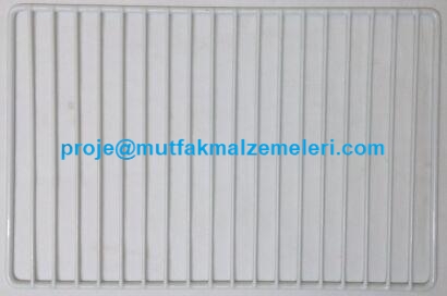Küçük boy soğutucular ve otel minibarları için üretilmiş 21x31,5 cm ölçülerinde mini buzdolabı rafı. Sağlam tel yapısı ve koruyucu yüzey kaplaması sayesinde paslanmaya karşı dayanıklıdır. Dolap içi içecek ve yiyecek düzenini pratik şekilde sağlar.