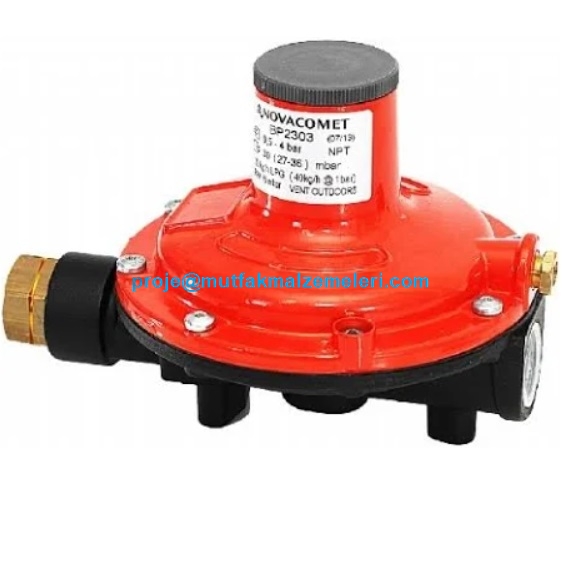 NOVACOMET BP-2303 Dedantör: 30 kg/h kapasiteli yüksek performanslı LPG regülatörüdür. 0.5-4 Bar girişi, 30 mbar çıkışa sabitleyerek endüstriyel cihazlarınız için güvenli ve verimli gaz akışı sağlar.