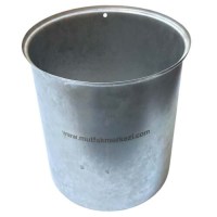 Üret marka 120-160 bardaklık sanayi tipi çay makineleriyle tam uyumlu; 14 cm çapında ve 21 cm yüksekliğinde, kaliteli paslanmaz krom çelikten imal edilmiş, uzun ömürlü, koku yapmayan ve pratik temizlenebilir iç demleme haznesidir.