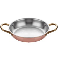 Geleneksel bakır şıklığı ve 304 paslanmaz çelik hijyeni bir arada! 22 cm çapında 1.05 lt kapasiteli 3 katmanlı Tri-Ply bakır yumurta sahanı. Pirinç kulpları ve düz tabanıyla hem ev hem restoran mutfaklarına özel. Hemen sepetinize ekleyerek satın alın.