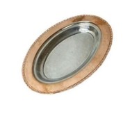 Kaliteli bakır malzemeden üretilen bu meze tabağı, dayanıklı yapısı ve göz alıcı otantik dokusuyla profesyonel işletmelerin tercihidir. 20x25 cm dış ebatlarıyla masada ideal yer kaplarken, 13x20 cm iç hacmiyle zengin meze porsiyonları sunmanızı sağlar.
