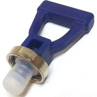 Tuğra ve Ekoçay çay makineleri için özel üretilmiş, mavi sert plastik mandallı ve gıdaya uygun şeffaf silikon contalı sıcak su musluk tepesi parçası görselidir.