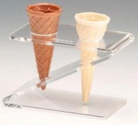 Sunum kalitenizi artıracak Dondurma Servis Aparatı ZCP 745, kompakt ölçüleri sayesinde tezgah üstü kullanımda yer tasarrufu sağlar. Türkiye nin her yerine hızlı kargo avantajıyla hemen sipariş verin, dondurma servislerinizi bir üst seviyeye taşıyın.