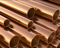 6.35 mm çapında 1 mm et kalınlığına sahip, sert yapıda düz bakır boru. Tesisat ve endüstriyel mutfak projeleri için ideal 1/4 bakır boru görseli.