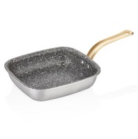 14 cm granit kare tava, alüminyum gövdesi ve pirinç sapıyla küçük porsiyonlu yemeklerin hazırlanmasında kullanılabilir. Metal gereçlerden ve yüksek ateşten kaçınılması, bulaşık makinesinde yıkanmaması önerilir. 15 cm modeli de mevcuttur.