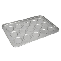 40x60 cm boyutlarında 11.5 cm çaplı göze sahip alüminyum hamburger ekmeği pişirme tavası; pres baskılı, homojen ısı dağılımı sağlayan 1.5 mm kalınlığında profesyonel fırın tepsisi.