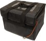35x30x25 cm ebatlarında, siyah renkli, 12 Volt elektrik bağlantılı ısıtıcılı servis çantası. İç kısmında özel rezistans sistemi bulunan, su ve hava geçirmeyen Impertex kumaştan üretilmiş profesyonel motor arkası sıcak yemek taşıma ekipmanı.