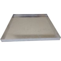2 mm kalın alüminyum saçtan üretilen 40x40x2 cm kaynaklı kare tepsi; baklava, su böreği ve tatlıların fırında eşit pişmesini sağlar. Sızdırmaz yapısı ve yüksek ısı dayanımıyla pastaneler, fırınlar ve imalathaneler için uzun ömürlü çözümdür.