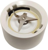Kitchenaid blender sürahileri için üretilmiş orijinal yedek parça seti. Keskin paslanmaz çelik bıçak ve kavanoz altına vidalanan sağlam plastik tabandan oluşur. Sızdırmaz yapısı ve yüksek keskinliği ile blenderınıza ilk günkü gücünü kazandırır.