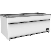 Kapadokya R24 serisi 210 cm genişliğinde yatık market tipi derin dondurucu. Şık beyaz gövdesi, iç LED aydınlatması ve geniş ürün sergileme alanı ile süpermarket dondurulmuş gıda reyonu için tasarlanmış profesyonel soğutucu dolap.