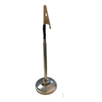 Masaüstü kullanımına uygun bu profesyonel numaratör, dayanıklı yapısı ve estetik duruşuyla işletmenizin prestijini artırır. En kısa haliyle 15 cm, en uzun haliyle 37 cm olabilen teleskopik yapısı sayesinde her türlü masa ve görüş açısı için tam uyumludur