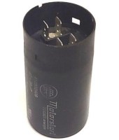 Monofaze elektrikli motorların kalkış anındaki yüksek tork ihtiyacını karşılayan 124-149 µF 220V AC motor kapasitörü. Hamur yoğurma, salam makinesi, davlumbaz, su pompası ve çöp öğütücü motorlarında güvenli kalkış ve yüksek çalışma verimliliği sağlar.
