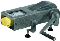 Alüminyum döküm gövdeli, manuel kollu profesyonel parmak patates dilimleme makinesi. Sabitleme ayakları, paslanmaz çelik kesici bıçakları ve ergonomik tasarımıyla 9x9 mm çubuk dilimleme yapan endüstriyel mutfak ekipmanı.