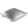 AISI 304 paslanmaz çelikten üretilen rögar kapağı, 640x640x70 mm dış ölçüsü ve 500x500 mm geçiş ölçüsüyle endüstriyel altyapılarda kullanılır. Omega takviyeli, contalı ve dört noktadan açma-kapama düzenekli profesyonel tasarıma sahiptir.