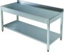 600x600x850 mm boyutlarında, tamamen paslanmaz çelikten imal edilmiş, duvar kenarı kullanımına uygun arkası sırtlı, altında geniş malzeme rafı bulunan ve yüksekliği ayarlanabilir rotil ayaklı endüstriyel tip mutfak çalışma masası.