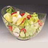 Geniş ve yüksek yapısıyla salata ve çeşitli soğuk yiyeceklerin servisinde kullanılabilen plastik salata tabağı. 33 × 22,5 cm ölçülerinde ve 13 cm yüksekliğindedir. Ev ve profesyonel mutfaklarda pratik servis imkânı sunar.