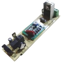 Orijinal Remta fabrikası imalatı switchli elektronik blender kartı. Bar ve otel tipi blenderlerin dönüş hızını mükemmel şekilde ayarlar. Üzerindeki etikette HC004-V1.5 yazar. Dayanıklı ve %100 uyumlu yedek parça siparişinizi verin, kargo ile gelsin.