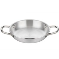 14 cm ölçüsündeki Satin Sahan, 3 mm alüminyum gövde ve 0,43 litre kapasiteye sahiptir. 304 paslanmaz çelik kulp, AG2 alaşım perçin, düz taban ve satina parlatma özellikleriyle küçük porsiyon hazırlıkları için pratik kullanım sunar.