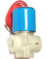 Su arıtma, buz ve bulaşık makineleri için tasarlanmış 220V ile çalışan elektrikli selenoid ventil; su akışını hassas şekilde açıp kapatan güvenilir bir parçadır. Kaliteli plastik gövdesi ve dayanıklı bobin yapısıyla uzun ömürlü kullanım sunar.