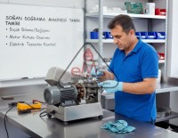 Empero, Bosfor, Yazıcılar, Boğaziçi gibi lider markaların soğan doğrama makineleri için profesyonel tamir hizmeti. Atölyemize ulaştırılan cihazlarda gıda asidine bağlı korozyon temizliği, kayış gerdirme ve motor kondansatör değişimi yapılarak yüksek perf