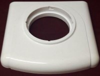 Alaska marka su sebillerinin üst kısmında bulunan, damacana haznesinin hemen altında yer alan, cihazın gövde estetiğini ve yapısal bütünlüğünü koruyan orijinal üst plastik çerçeve (üst gövde parçası).