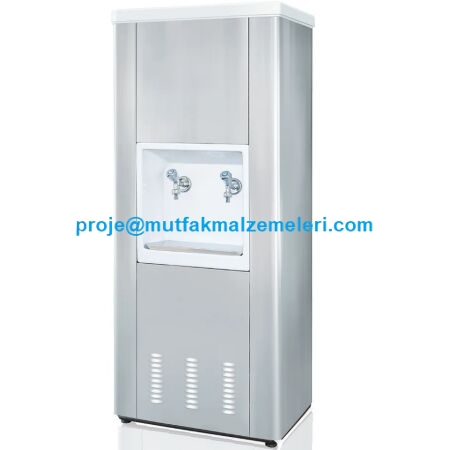 Gıdaya uygun PC iç haznesi ve sert P.U. yalıtımı ile ısı kaybını minimize eden 80 LT kapasiteli su pınarı. Soğutmasız, filtreli model olup şebekeye bağlanabilir. Yaygın servis ağı ve 150 W gücüyle ofis, kantin ve yemekhanelerde kullanıma uygundur.