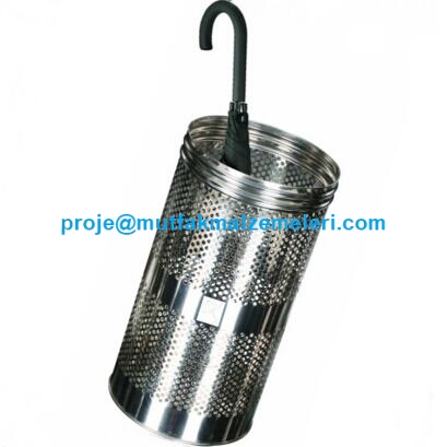 28 cm çapında ve 50 cm yüksekliğinde metal silindir şemsiyelik. Otel lobisi ve restoran girişi için uygun, dayanıklı şemsiye saklama standı. Modern tasarımlı, sanayi tipi metal şemsiye kovası. #şemsiyelik #otelipmanları #ofisaksesuar