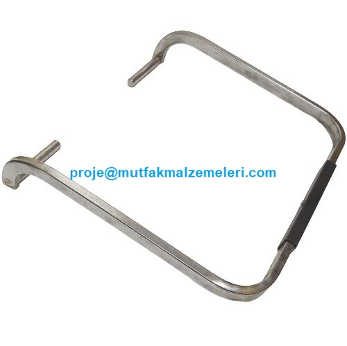 Profesyonel mutfaklar için tasarlanmış 33x35 cm ölçülerindeki orijinal Remta tost makinesi kapak kolu, kapağın hareketini ve presleme işlemini kolaylaştırır. Uzun ömürlü kullanım sunan kaliteli yapıya sahiptir. Türkiye genelinde 81 ile güvenli gönderim.